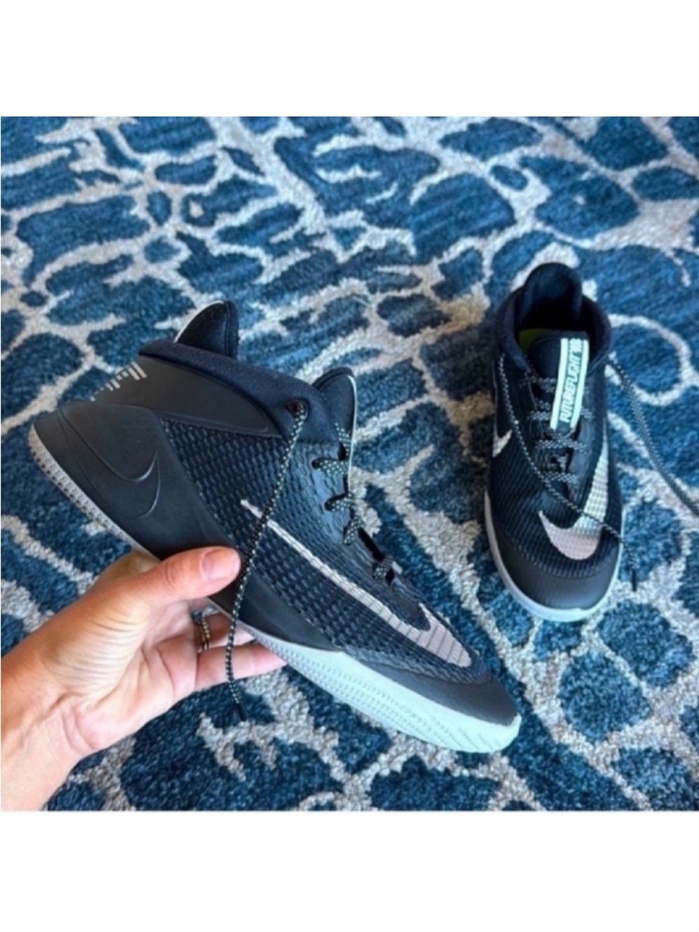 Nike Boys/Kids/Youth Basketball Shoes Future Flight Gs Size 7Y Black Silver